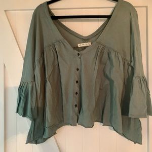 NWT- free people button up swing top. Lightweight. Green/moss color. Brand new.